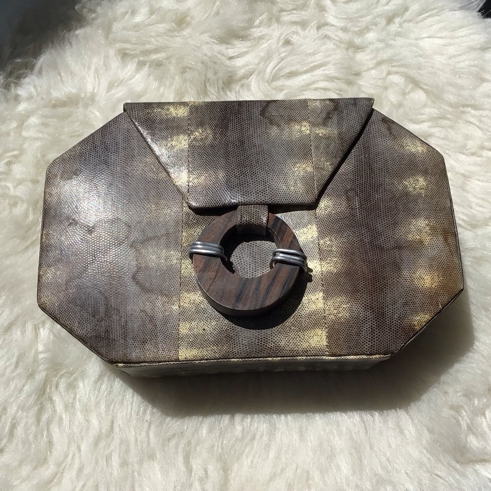 Gail DeLoach Asiaphile Exotic Leather Expanding Clutch Box Magnetic Closure